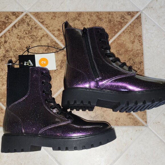 Art Class - Picture 2 of 6